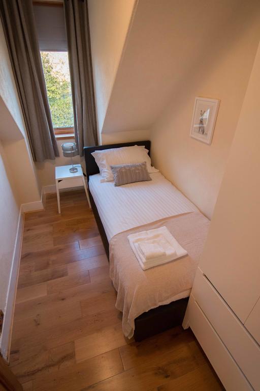 Bright & Airy Two Bed Set In Granite Lejlighed Aberdeen Eksteriør billede
